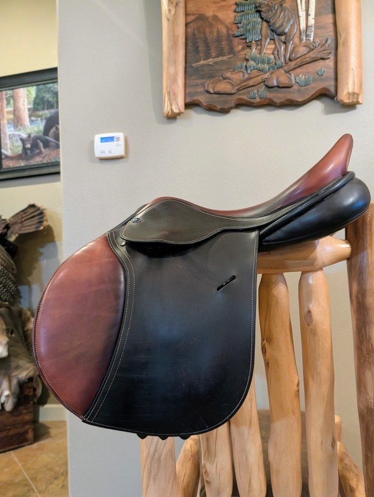 17.5" Hulsebos All Purpose Custom Saddle