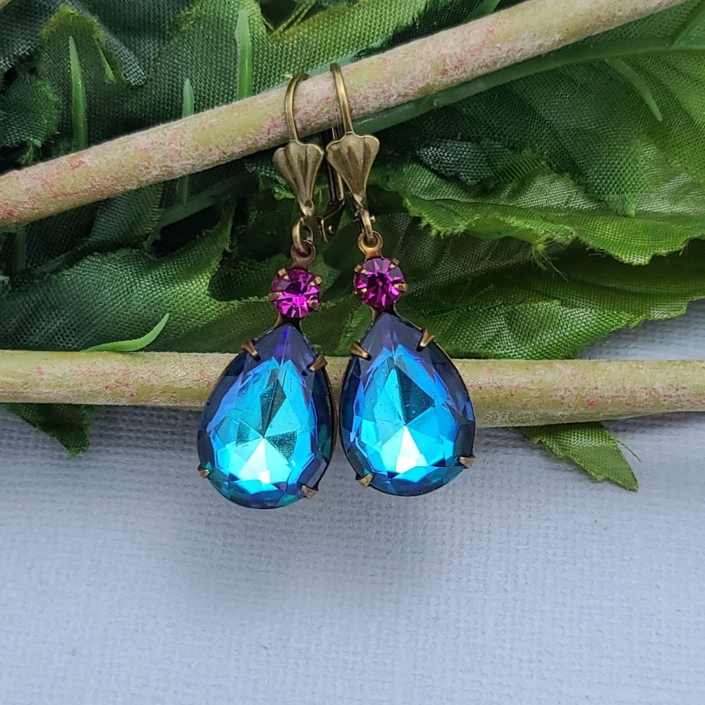 Vintage Vitrail Blue Teardrop  Prong Setting Earrings.