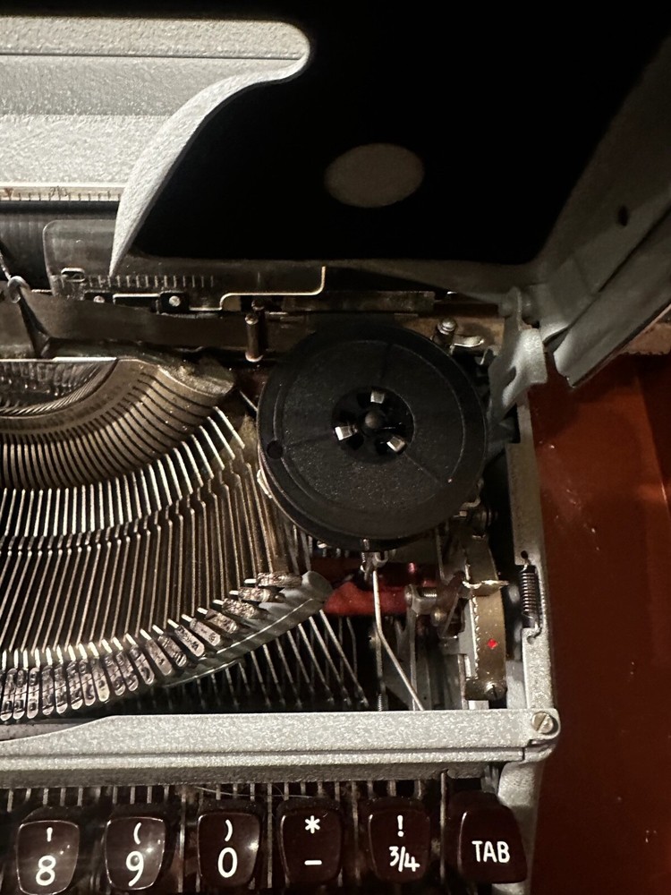 Olympia 1958 SM3 grey Typewriter with Case