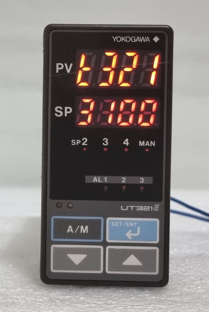 YOKOGAWA UT321 UT321-21 TEMPERATURE CONTROLLER