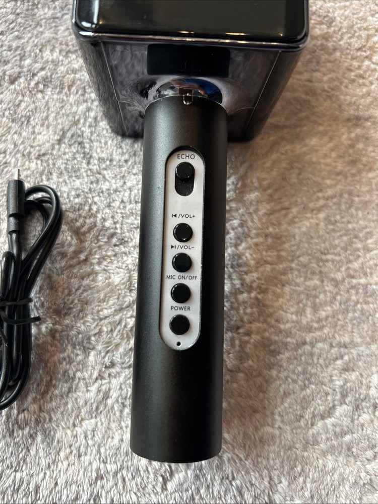 Pop Solo Glow Tzumi Karaoke Microphone - Untested
