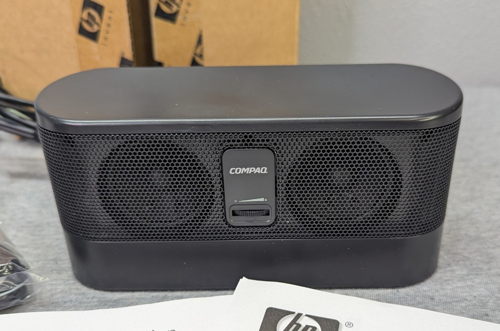 Compaq PC Comm Station P8814A Speaker Accessory Kit