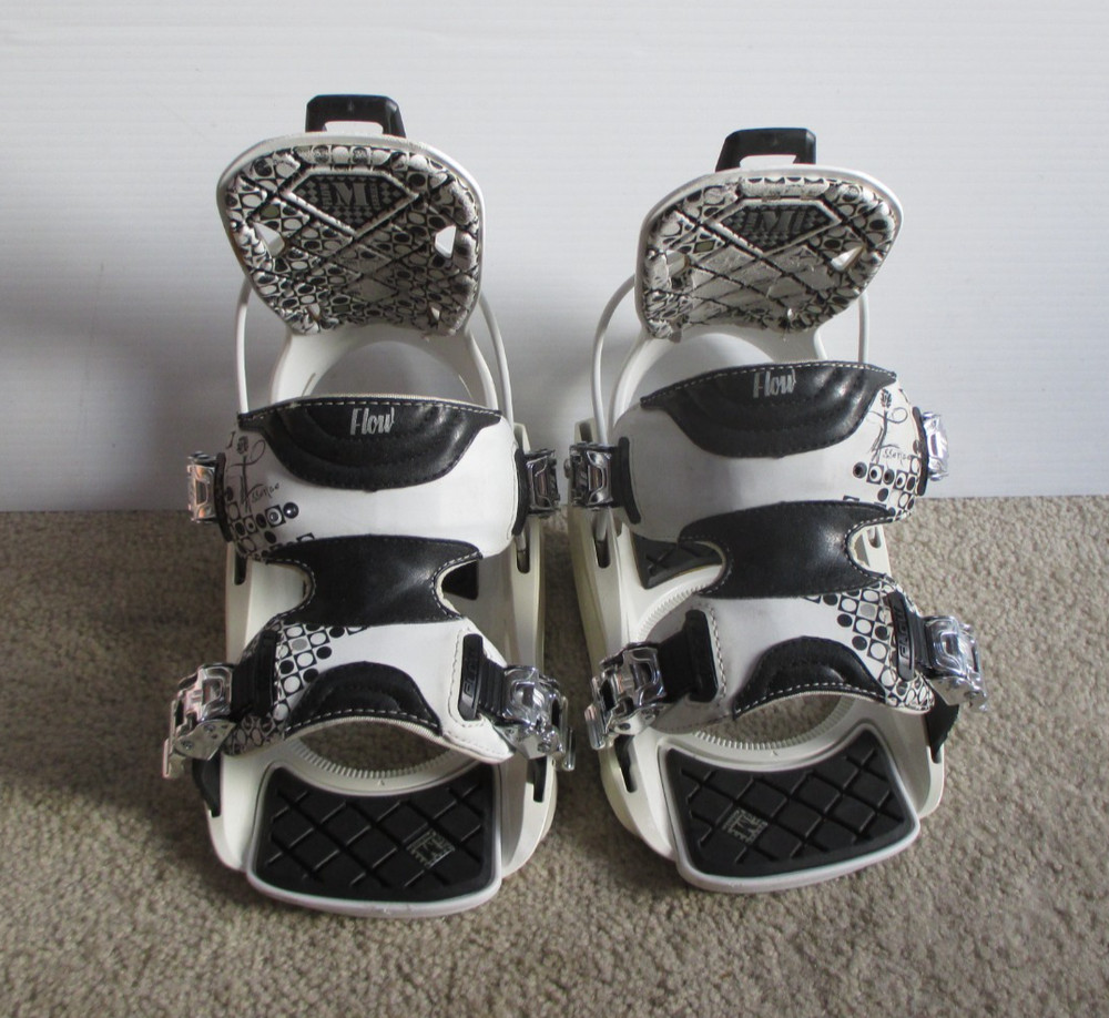 Flow Essence women's Snowboard Bindings Size Medium