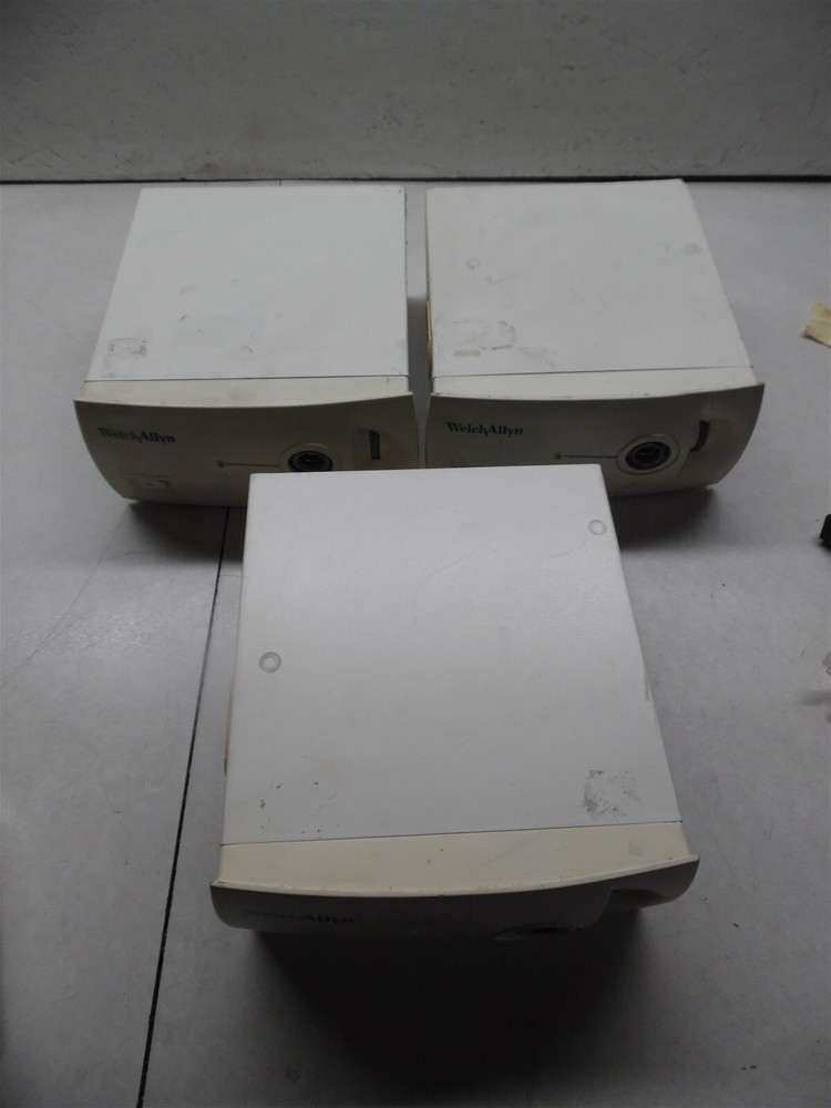 Welch Allyn CL300 Surgical Illuminator