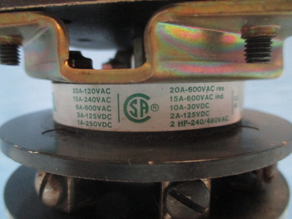 Electroswitch 24207MU 20A 3 Position Selector Rotary Switch Series 24 24207-MU