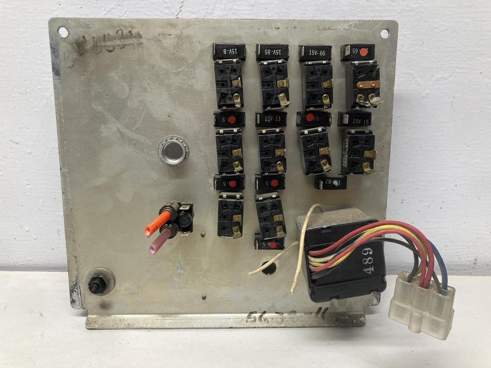 1984-2001 Kenworth T600 SWITCH Dash Panel - Used | P/N NA