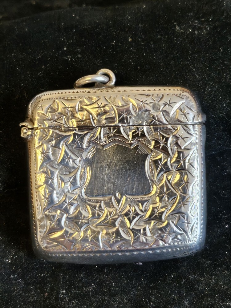 Antique Solid Silver Vesta Case C1903 Fully Hallmarked By Albert Jackson Birming