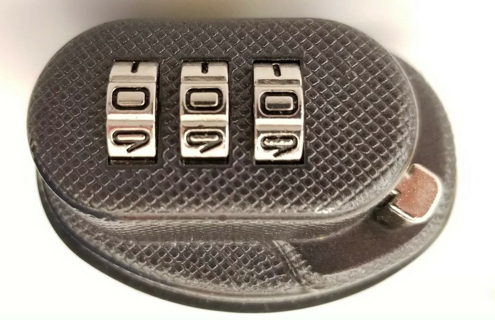 2 Master Lock 94DSPT 3-digit Combination Gun Locks