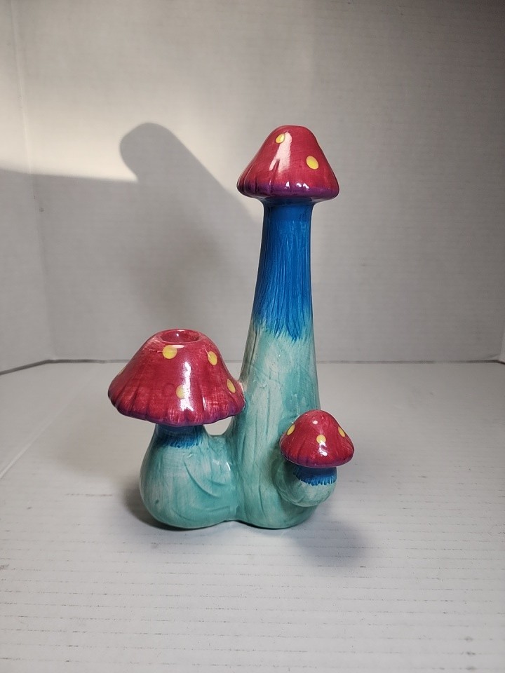 New Ceramic Magic Mushroom Tower Hand Pipe Handmade Hand Painted No Packaging