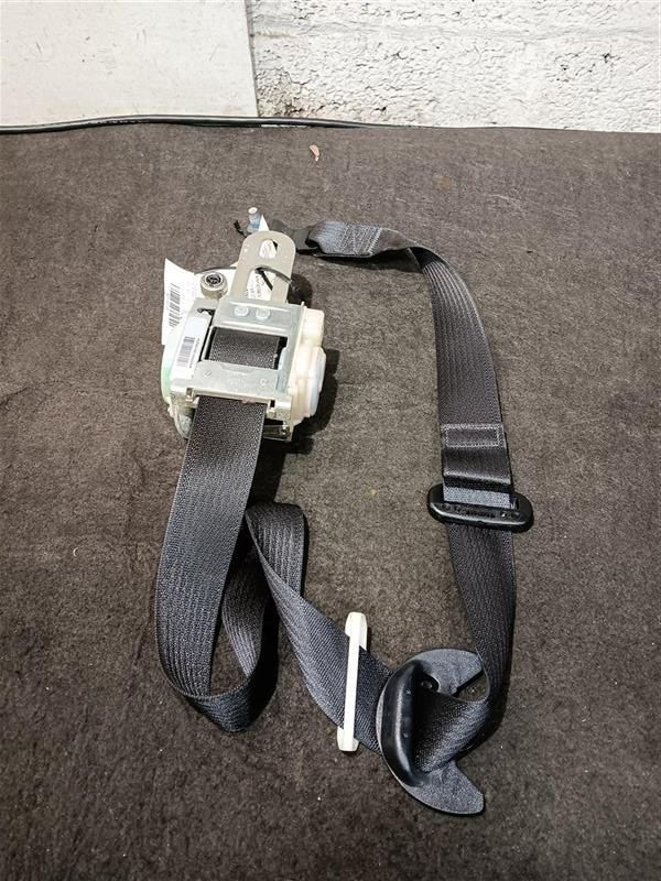 2015-2019 Dodge Durango Front RH Passenger Seat Belt Retractor Assembly Black
