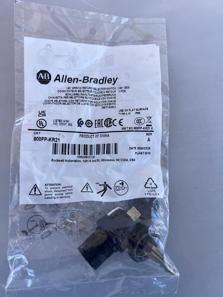 ALLEN BRADLEY 800FP-KR21 key selector switch