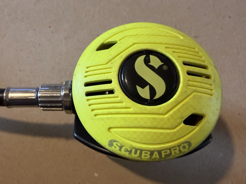 ScubaPro Regulator R190 Second Stage Regulator Octopus Octo Yellow (Read)
