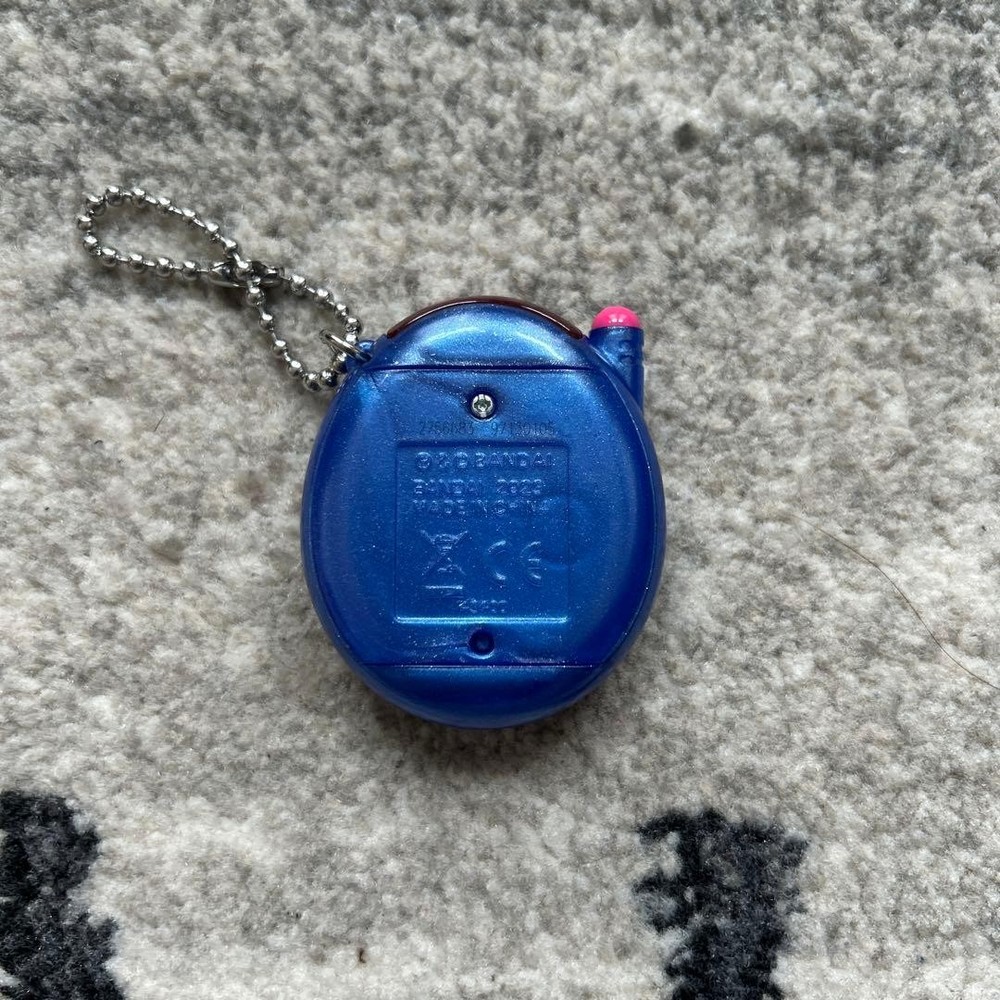 Tamagotchi Connection Heart Denim (operation confirmed)