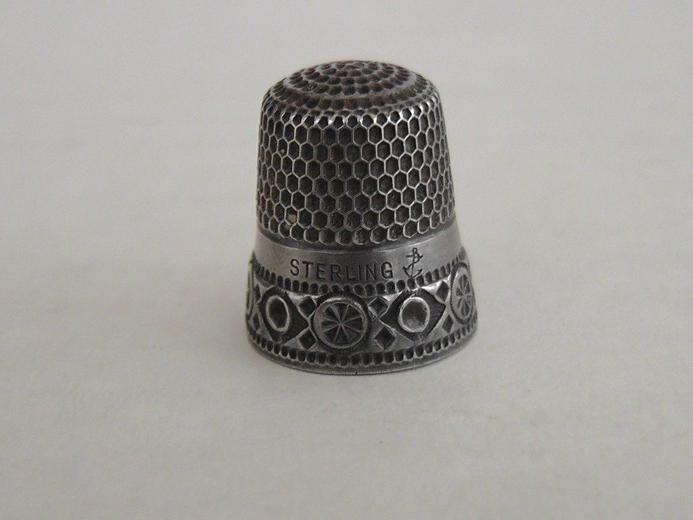 ANTIQUE ENGLISH BIRMINGHAM HALLMARK CA 1800 THIMBLE