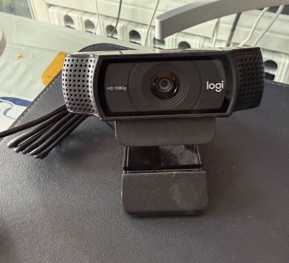 Logitech Logi Webcam USB Webcam HD 1080p great condition read