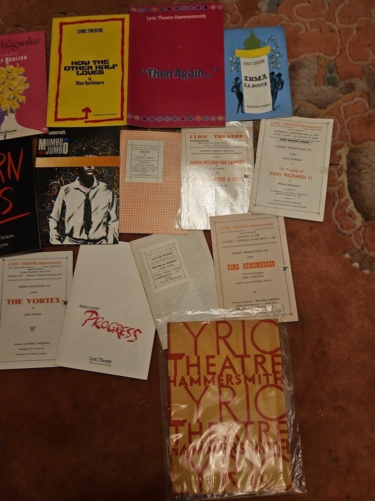 18 'Lyric Theatre' Theatre Programmes