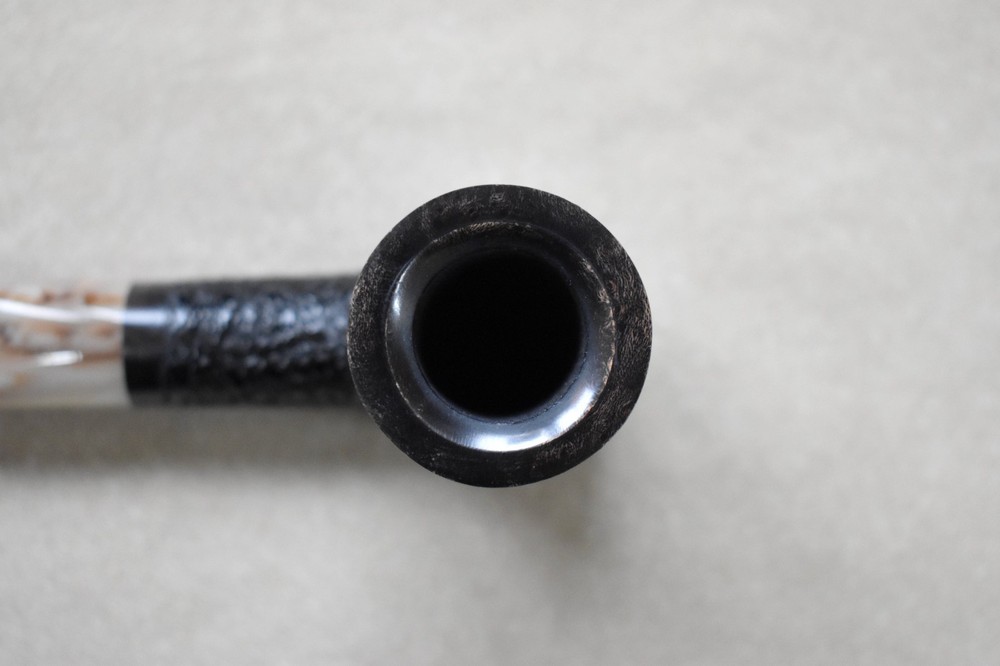 Moretti Pipe Black Rusticated Freehand