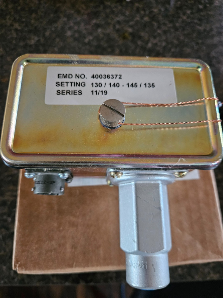 EMD Pressure Switch EMD #40036372 Setting 130/145
