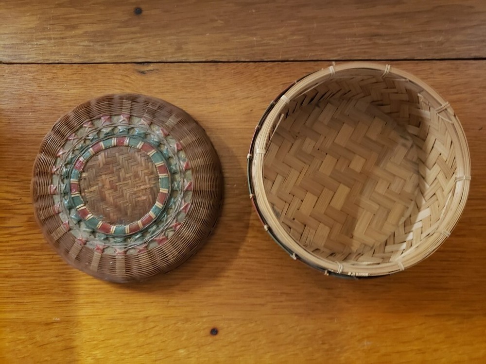 Circa 1930s/1940s Woven Wicker Lidded Sewing Basket