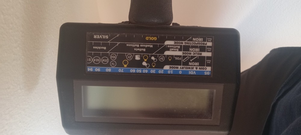 Whites Electronics MXT E-series metal detector