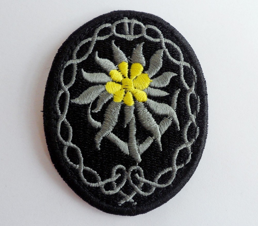 WWII GERMAN EDELWEISS EMBROIDERY PATCH