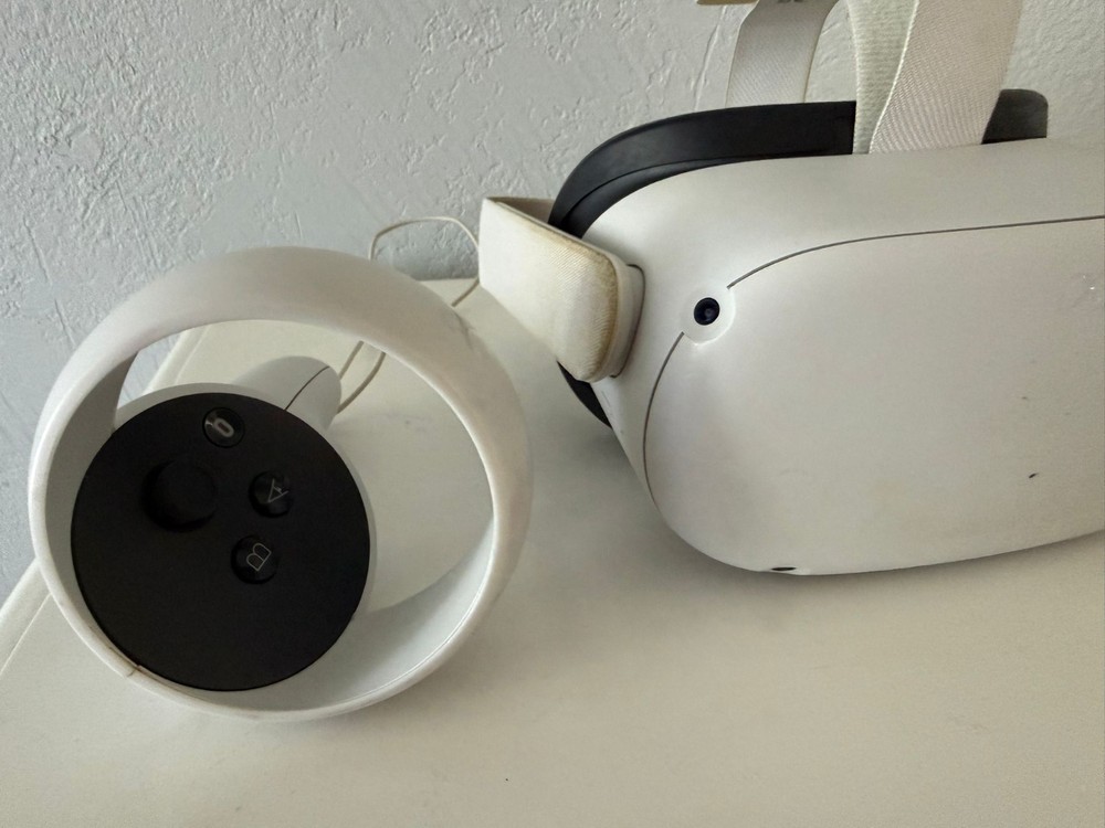 Meta Oculus Quest 2 256GB Standalone VR Headset - White