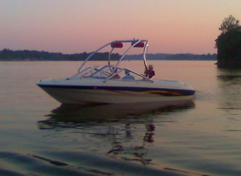 Universal Wakeboard Tower Vulcan Vector - Polished - 2.25" tubing
