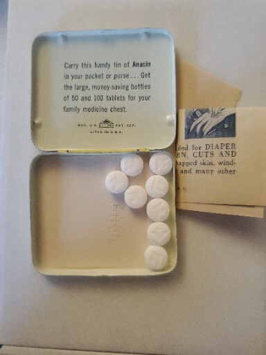 Anacin Aspirin Pill Tin (Large 30 Count)