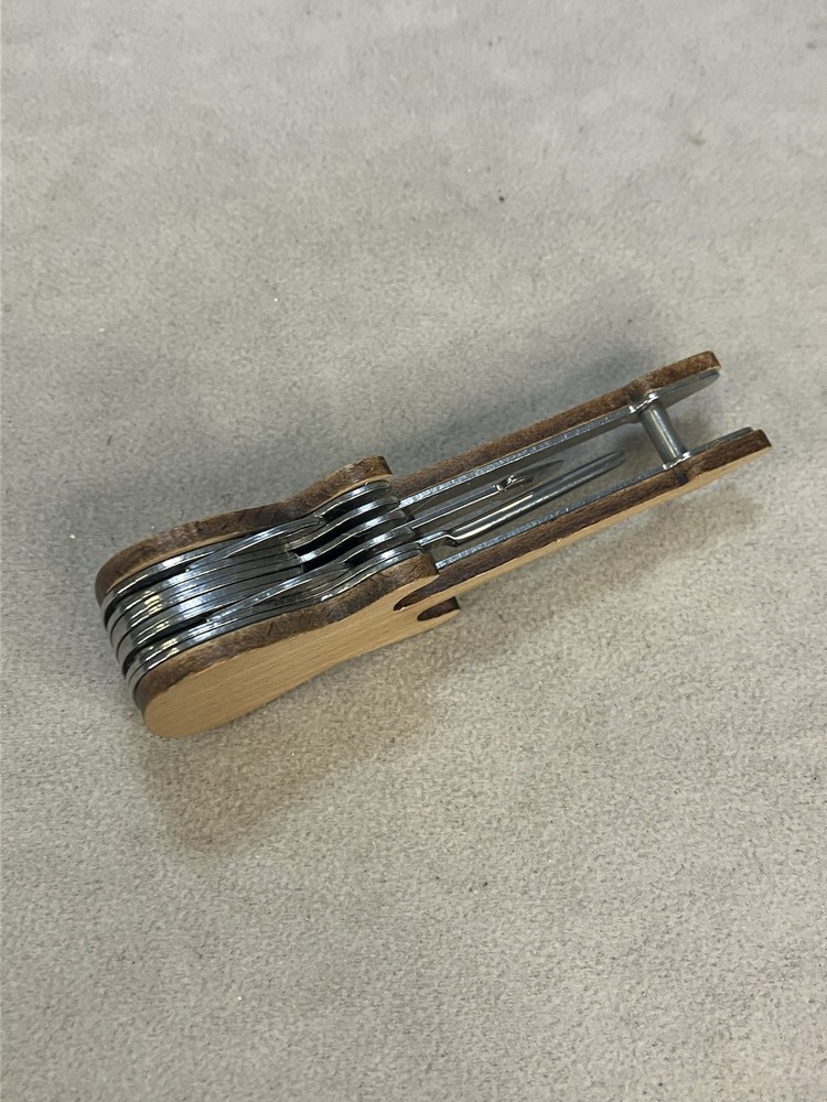 Kikkerland Guitar Multitool