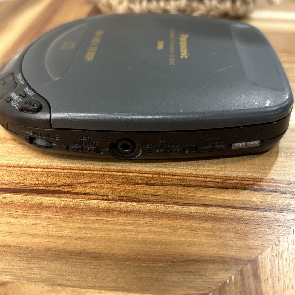 Panasonic SL-S200 Portable CD Player TESTED!