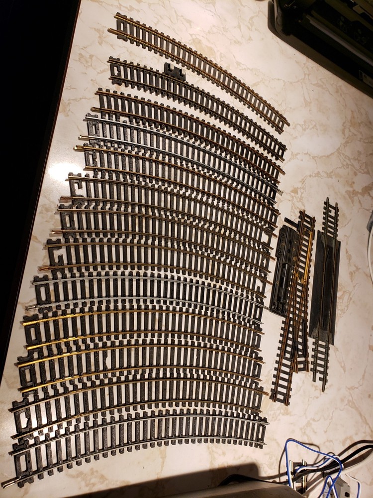 Ho Scale Track Lot 9