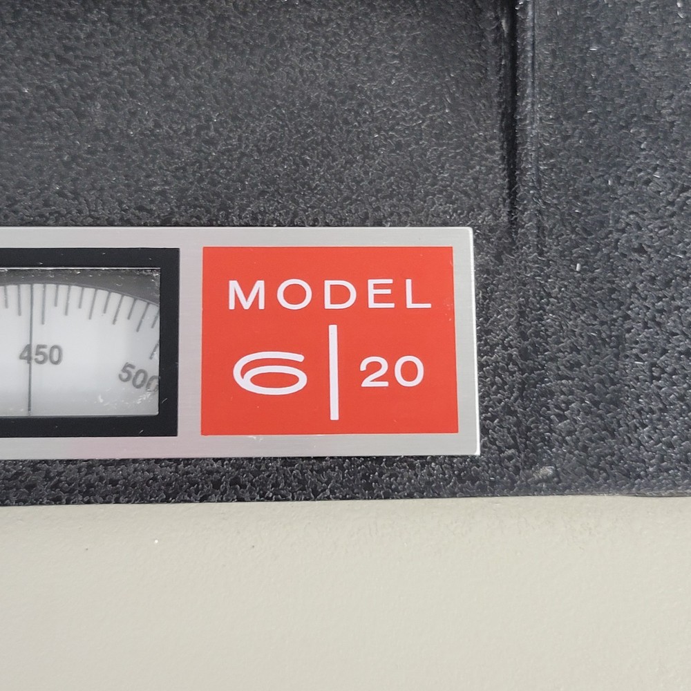 Coleman 6/20 Junior II Optical Spectrophotometer Spectrometer