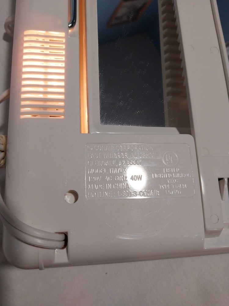Conair Illumination Series Panel Lighted Make-up Mirror Light Settings