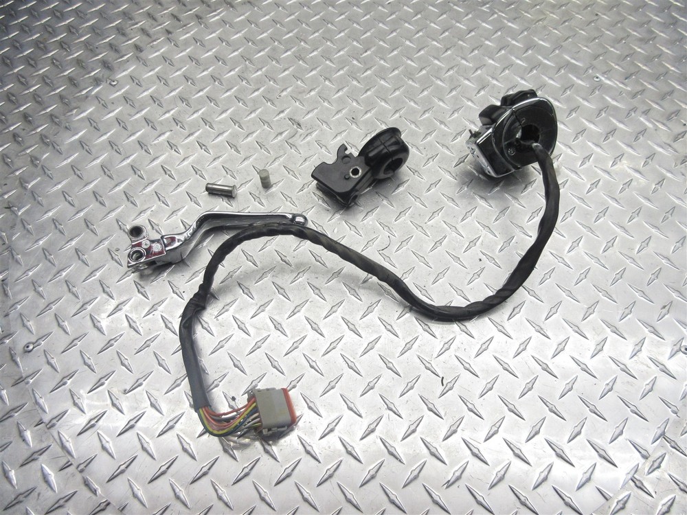 1998 98 Harley Davidson FLHTCUI Electra Glide Ultra Classic Left Handle Switch