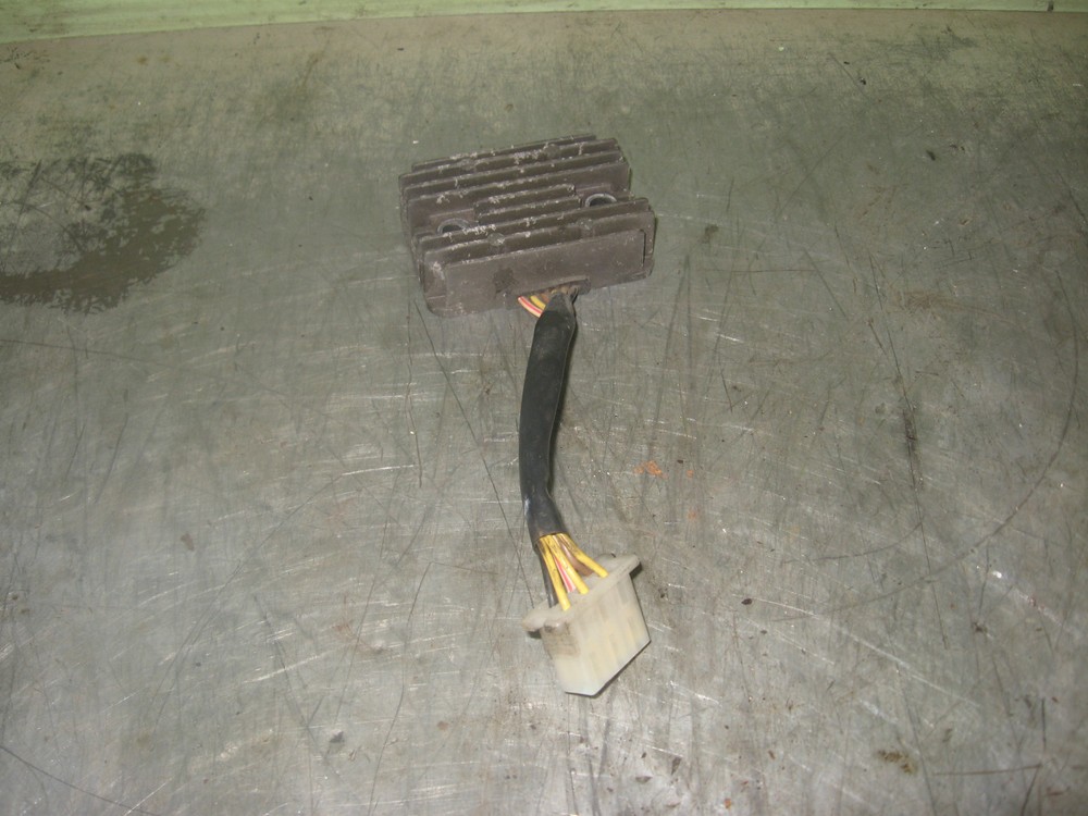 kawasaki  zzr  250  reg/rectifier