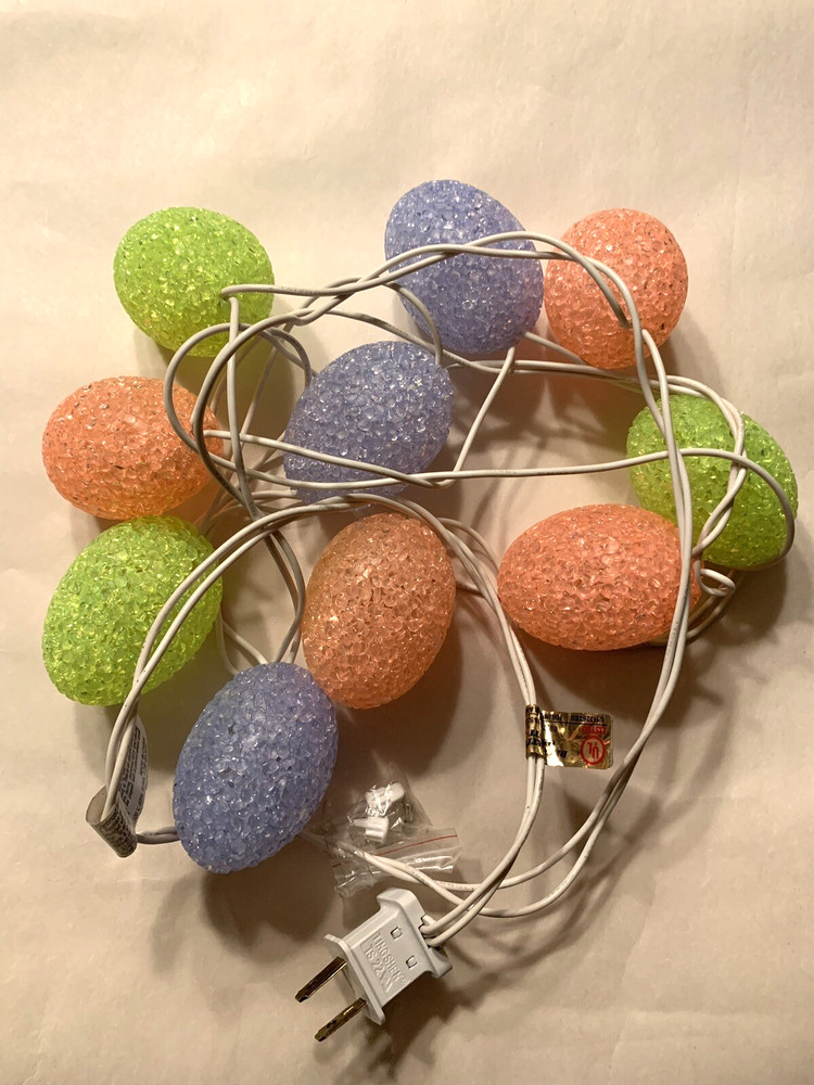Novelty Easter Egg 10 Light String Light Popcorn Plastic White Cord