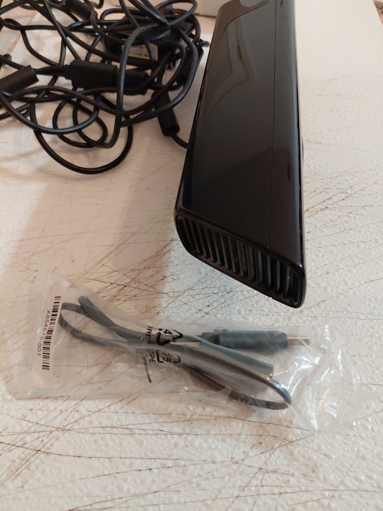 Microsoft LPF-00004 Motion Sensing Gaming Controller For Xbox 360 Tested Works