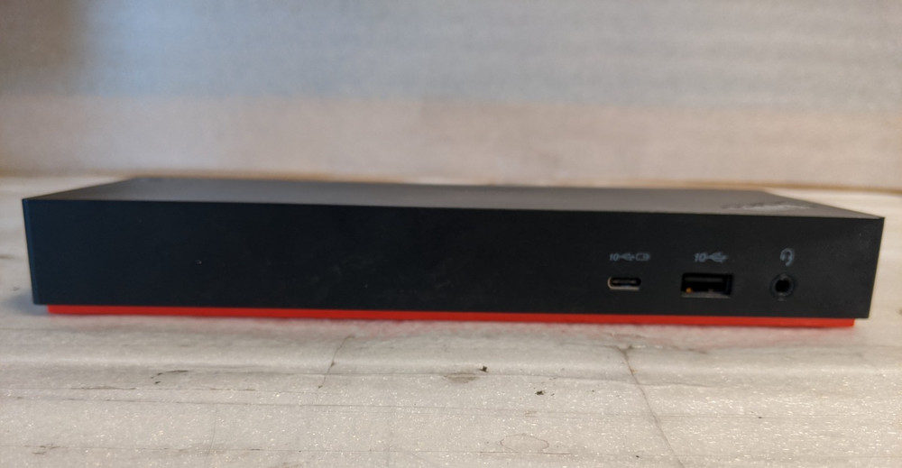 Lenovo ThinkPad Universal Thunderbolt 4 Dock DK2131