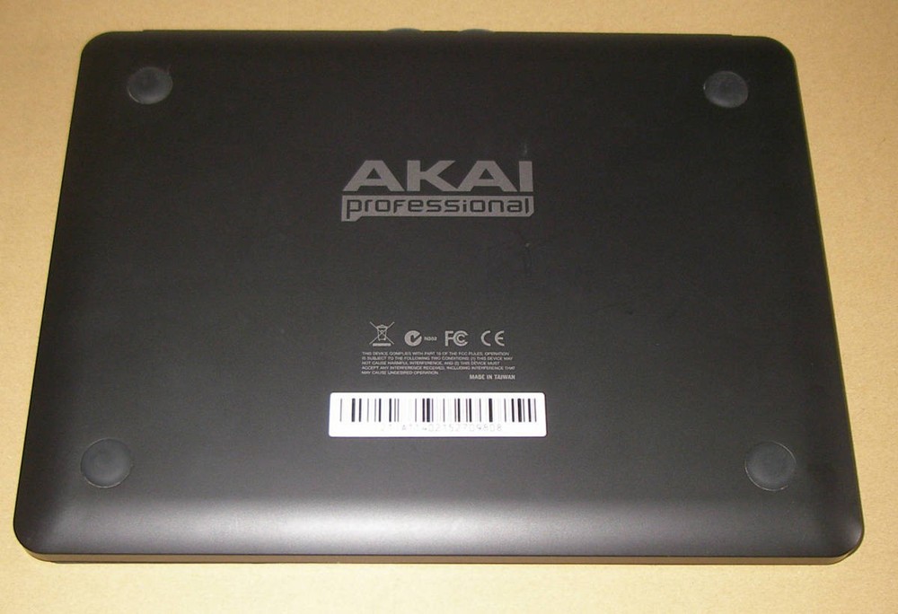 Akai MPC Element DJ Sampler Pro Midi Control Pad