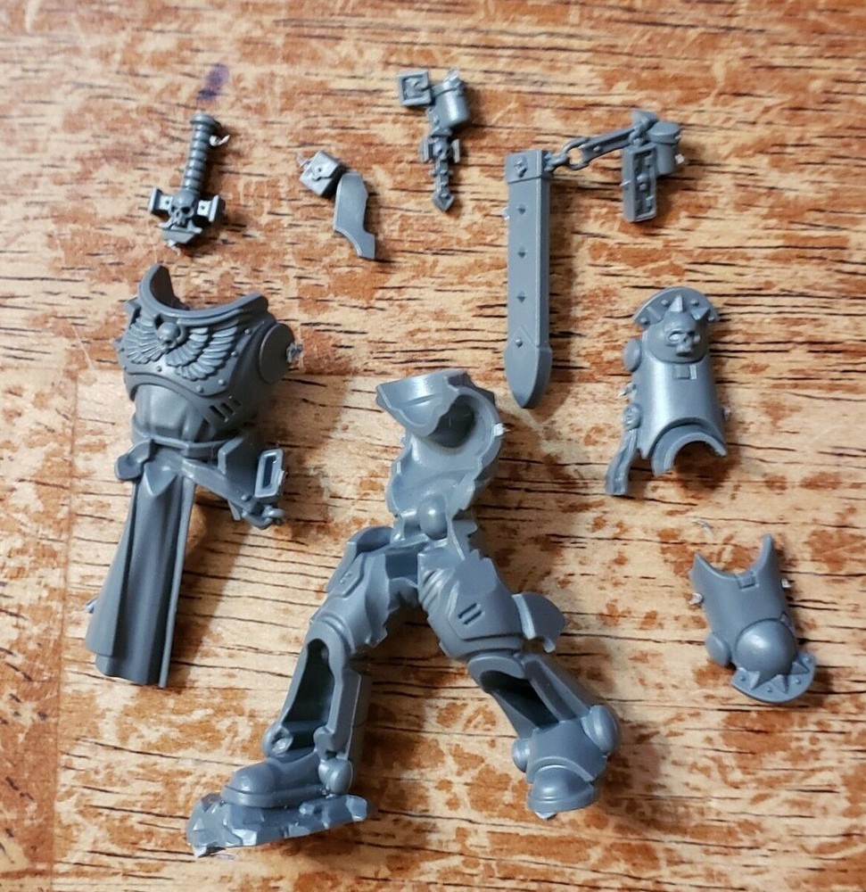 Warhammer 40k Space Marines Bits Bladeguard Veteran Bare Torso Legs Sheath #17