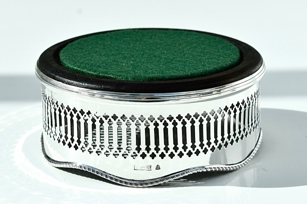 Superb Solid Silver, Magnum / Champagne/Wine Bottle Coaster, J,B Chatterley 216g