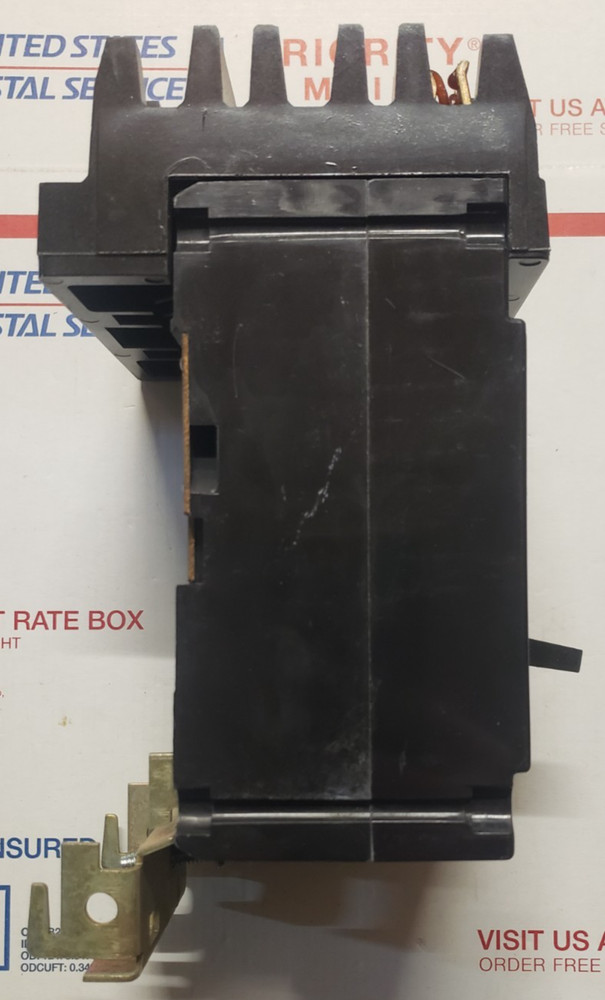 SQUARE D CIRCUIT BREAKER FA32050