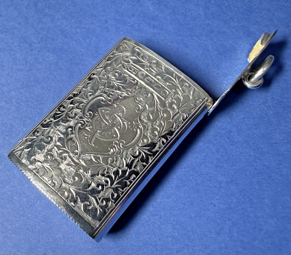 VICTORIAN SOLID SILVER FLAT TOP OPENING VESTA CASE 1889 BY COLEN HEWER CHESHIRE