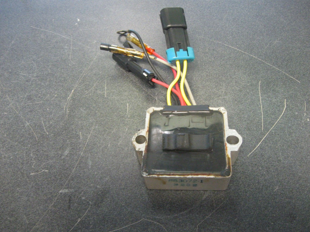Mercury 883072T2 Outboard Voltage Regulator Assy BIN0370