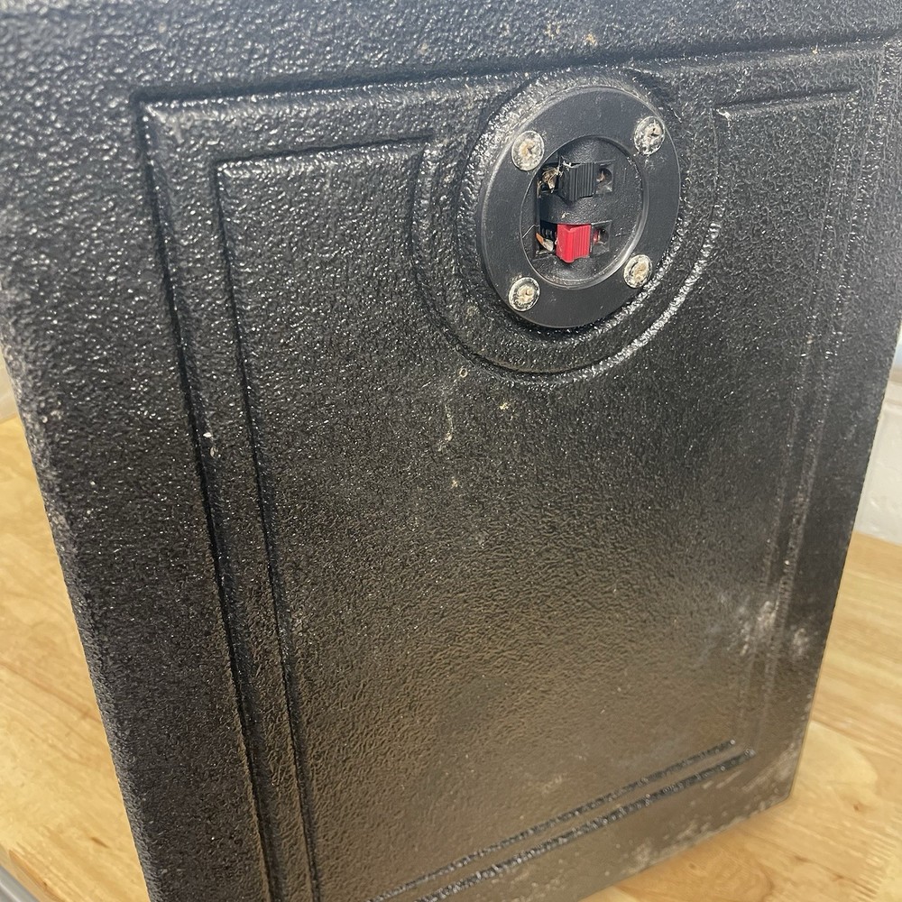 Super Bass Pro Box Model With Soundstream Speaker