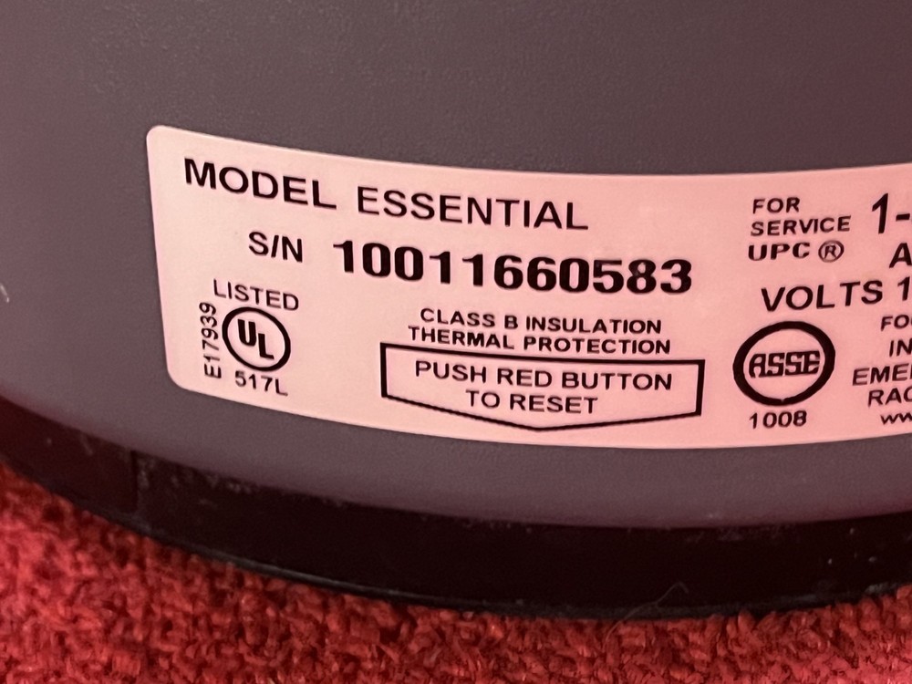 Used InSinkErator Evolution Essential Garbage Disposal ¾ HP #ESSENTIAL Good Cond