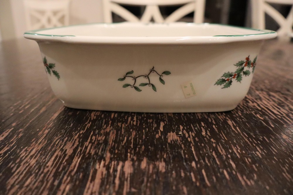 Spode Christmas Tree Baking Dish 12" Rectangular Oven To Table White Green Rim