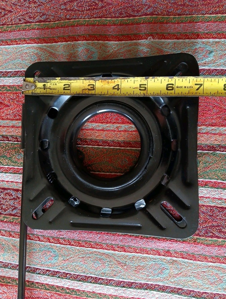 Springfield Marine Locking Swivel Seat Base