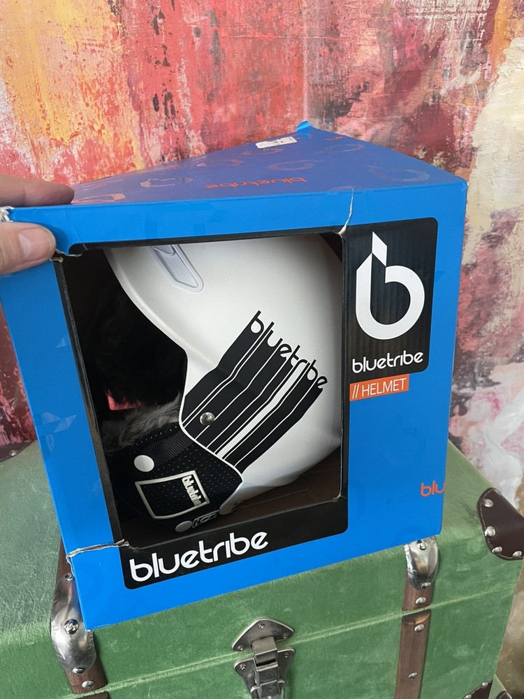Bluetribe Rider Ski Helmet m medium white fur stripe
