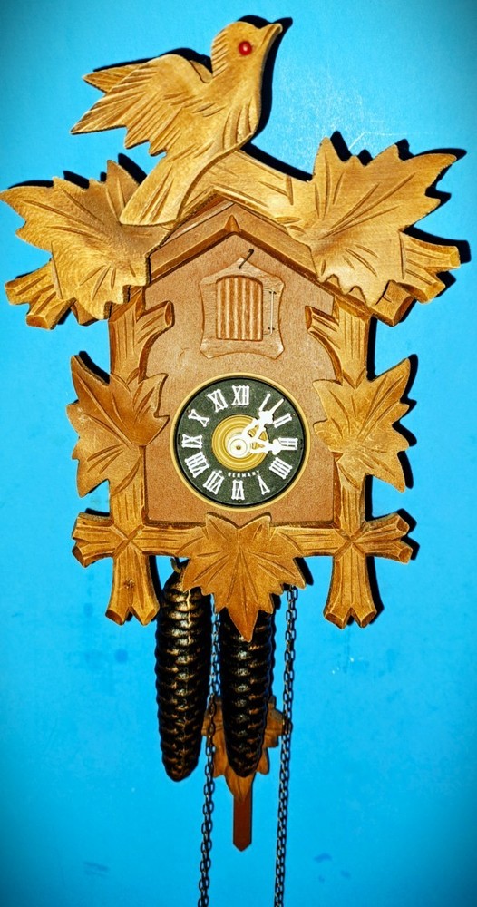 Little Traditional 1 Day Mechanical Cuckoo Clock- Intact